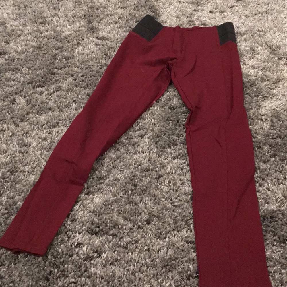 Maroon stretchy pants